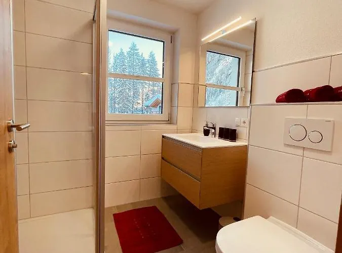 Gaestehaus Lehner-au * 朗根费尔德